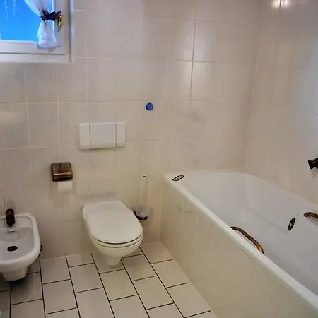 Apartment Ferienwohnung Breuer *